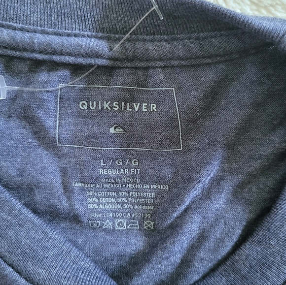 Quiksilver🏄‍♂️ Logo Graphic Tee👕 - NWOT - Picture 5 of 11